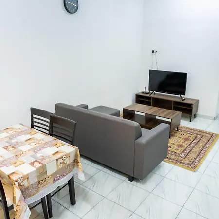 Tok Umi Guesthouse@Amj Bakri Muar Exterior photo